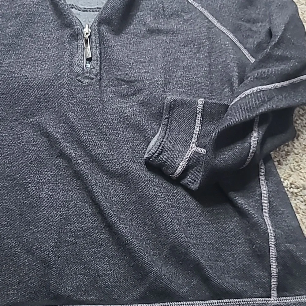 Tommy Bahama Gray Zip Up Sweater with Contrast Stitching